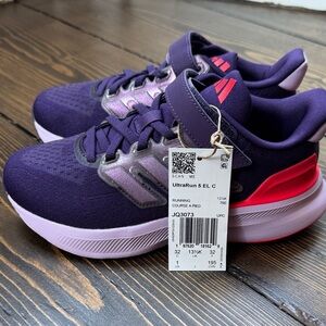 NEW Size 1 Girls Adidas UltraRun 5EL Sneakers - Purple and Pink